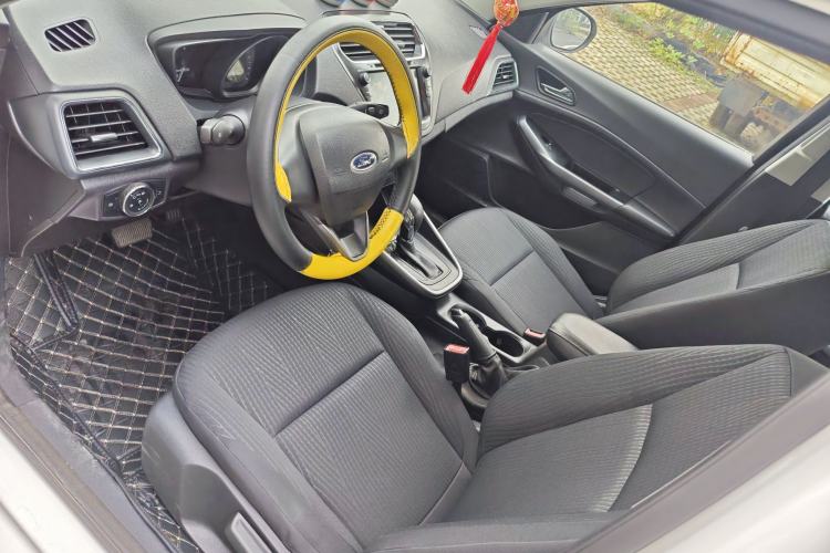 Used Ford Escort 2019 Revised 1.5L Automatic ZhiXiang Version China VI Standard
