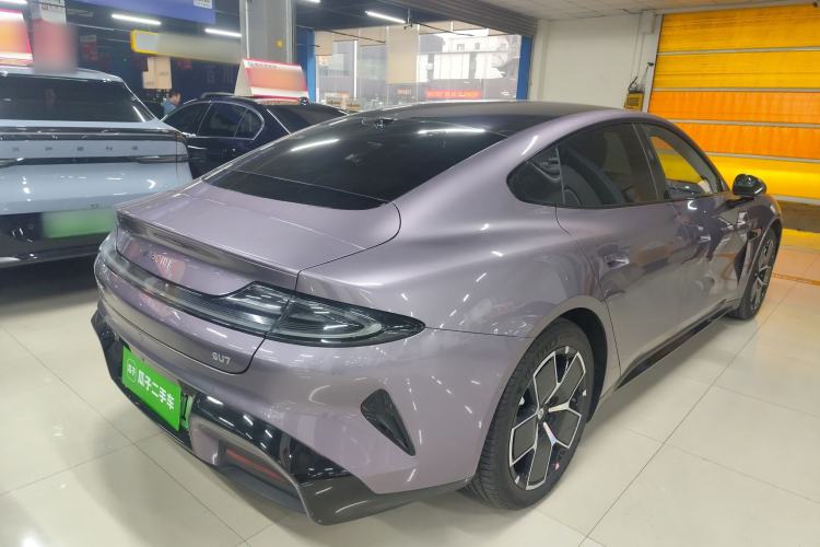 Used  SU7 2024 Rear-Drive Long-Range Intelligent Driving Version
