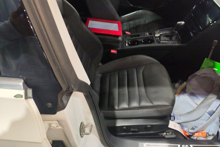 Used Volkswagen FAW-Volkswagen CC 2021 380TSI Striking Edition
