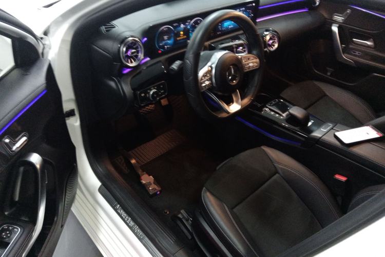 Used Mercedes-Benz A-Class 2020 Restyled A 200 L Sport Sedan Fashion Version
