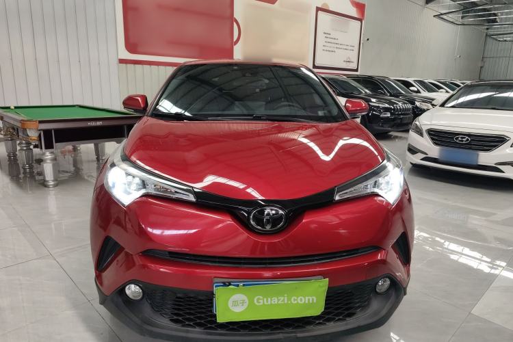 Used Toyota C-HR 2018 2.0L Leading with Sunroof China VI Standard
