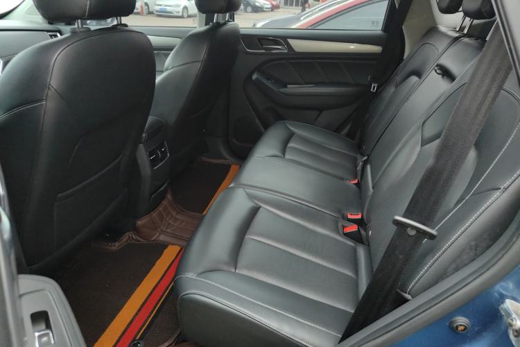 Used Roewe RX5 2016 20T Two-Wheel Drive Automatic Internet Smart Edition
