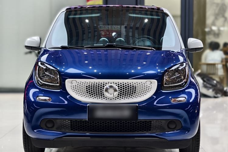 Used  forfour 2016 0.9T 66 kW Pioneer Edition
