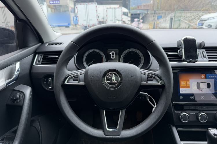 Used Skoda Octavia 2019 TSI280 DSG SmartDrive Luxury Edition China VI
