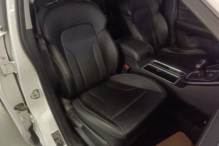 Used Haval M6 2021 PLUS 1.5T DCT Luxury Smart Connectivity Model
