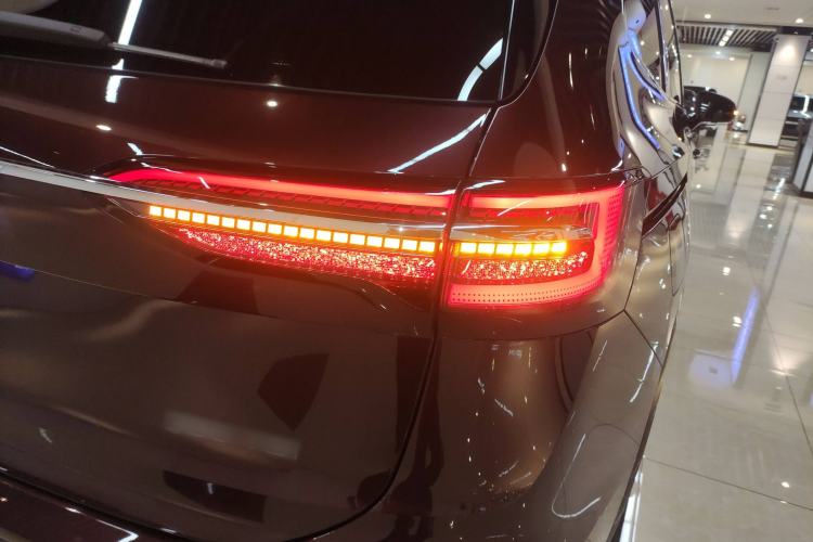 Used Volkswagen Viloran 2023 380TSI Prestige Edition