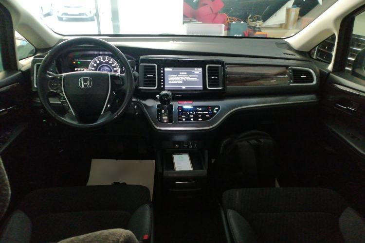 Used Honda Elysion 2016 2.4L Classic Edition
