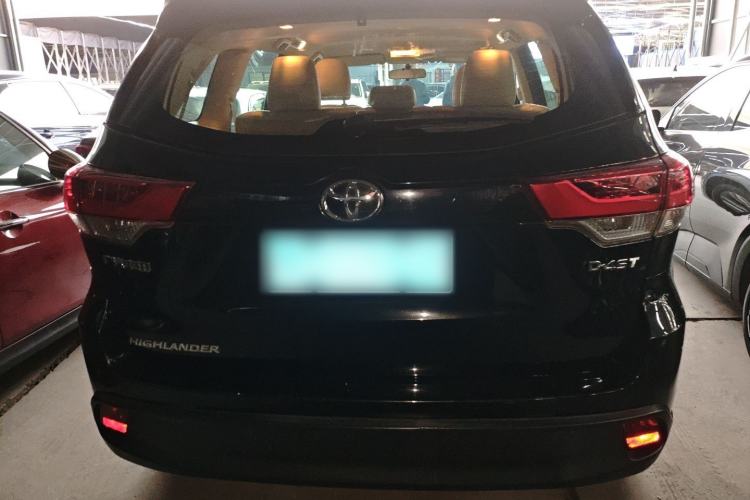 Used Toyota Highlander 2018 2.0T Two-Wheel Drive Elite Edition 7 Seats China VI Standard
