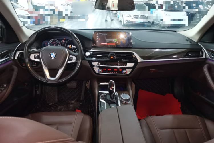 Used BMW 5 Series 2019 Facelifted 525Li Luxury Package
