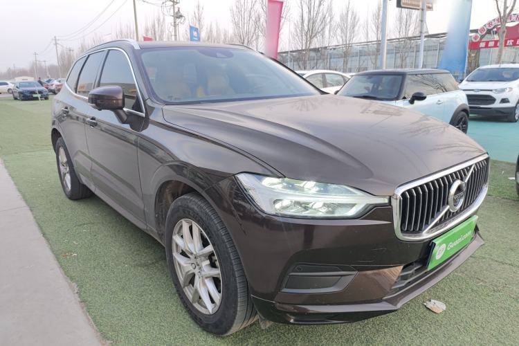 Used Volvo XC60 2019 T5 4x4 Smart Edition China V Standard
