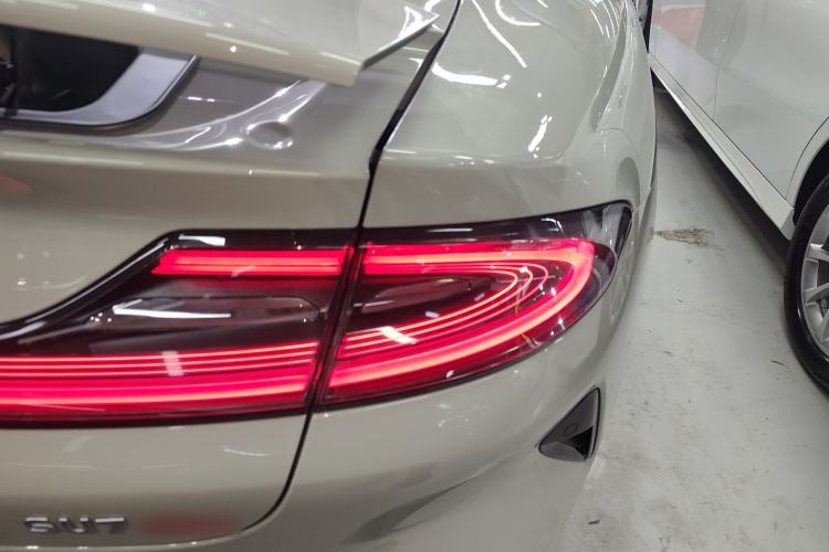 Used  SU7 2024 Rear-Drive Ultra-Long Range Advanced Pro-Level Intelligent Driving Version
