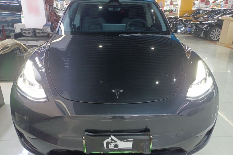 Used Tesla Model Y 2024 Long-Range All-Wheel-Drive Version