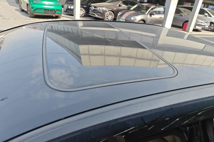 Used Toyota Camry 2015 Dual-Engine 2.5 HG Luxury Navigation Edition