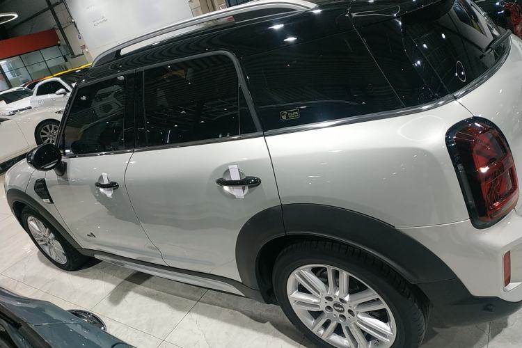 Used  Countryman 2023 Updated 1.5T COOPER ALL4 Connoisseur
