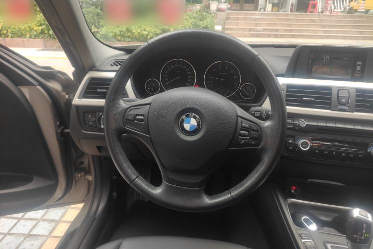 TDK.VehicleDetails.img