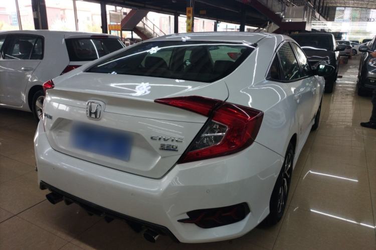 Used Honda Civic 2016 220TURBO CVT Luxury Edition
