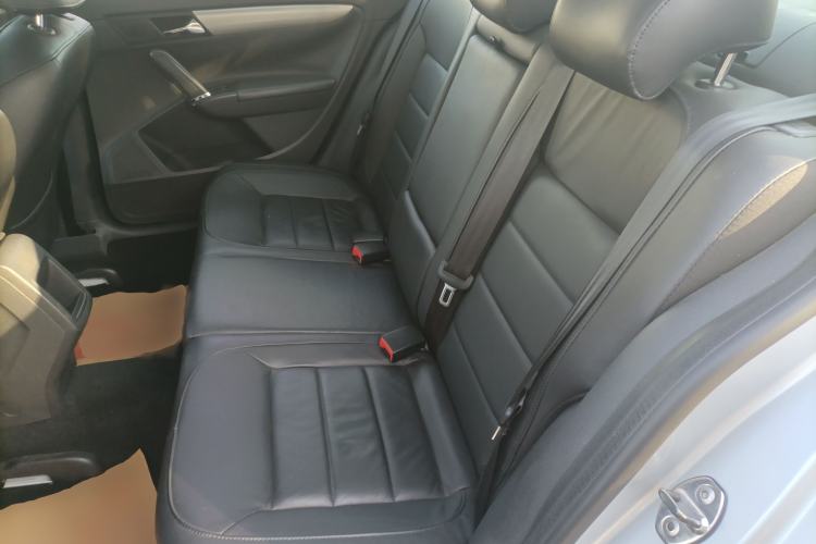 Used Volkswagen Lavida 2013 Restyled Classic 1.6L Automatic Comfort Edition
