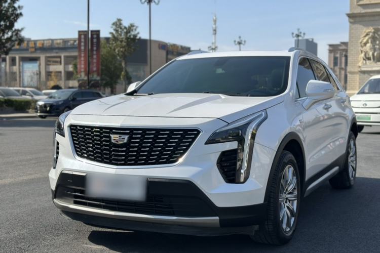 Used Cadillac XT4 2018 28T Two-Wheel-Drive Luxury Model
