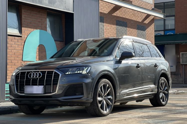 Used Audi Q7 2020 55 TFSI quattro S line sports model