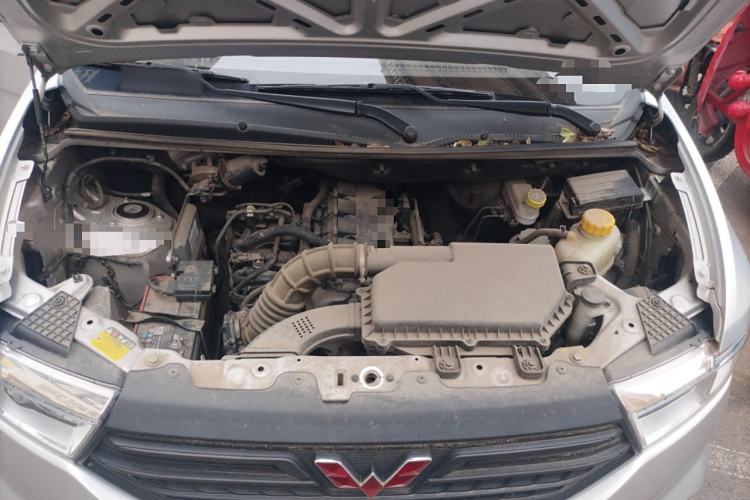 Used Wuling Hongguang V 2022 1.5L Jingqu Version Hydraulic Power Steering LAR