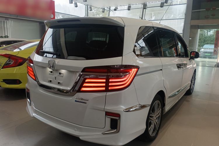 Used Honda Elysion 2019 2.0L Hybrid Supreme Edition
