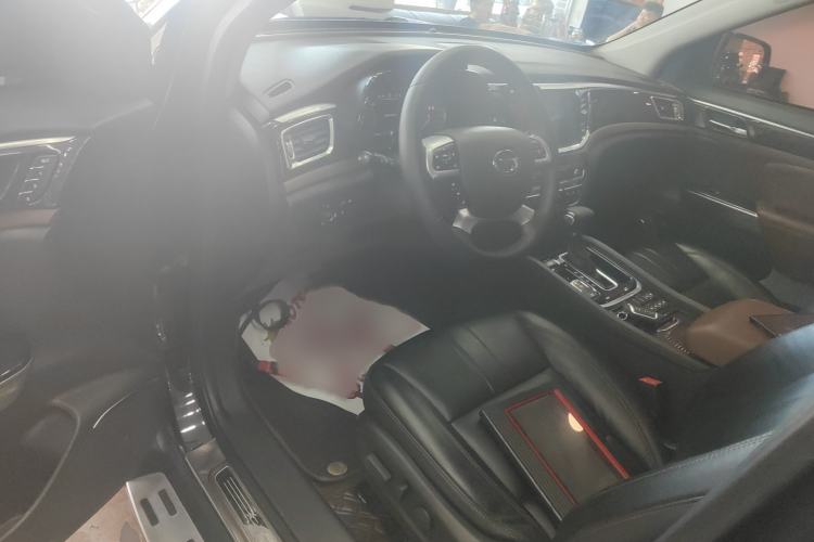 Used GAC Trumpchi GS8 2017 320T Two-Wheel Drive Luxury Smart Connectivity Version (7 Seats)
