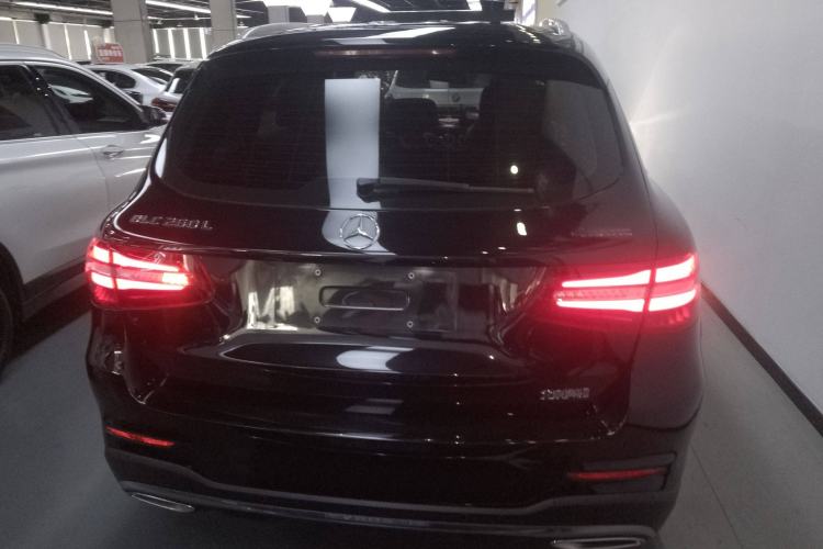 Used Mercedes-Benz GLC 2019 GLC 260 L 4MATIC Dynamic Model
