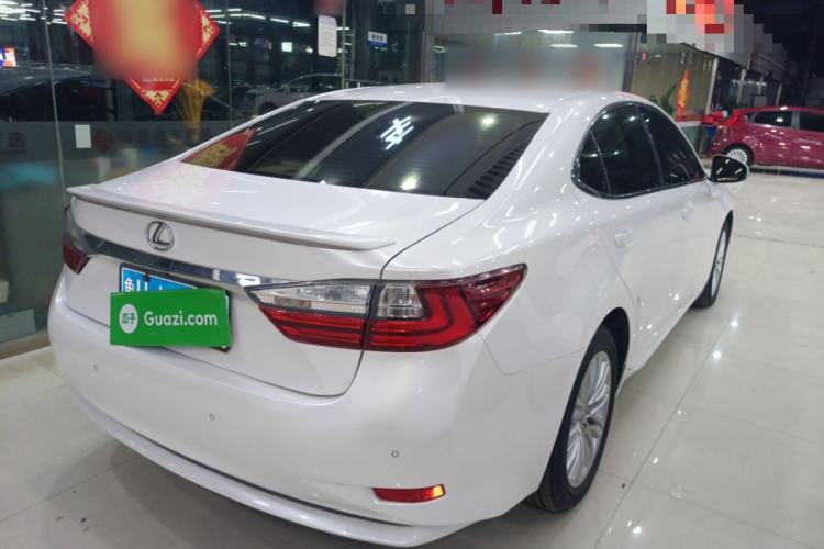 Used Lexus ES 2016 200 Midnight Special Limited Edition
