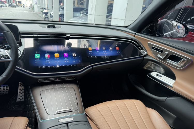 Used Mercedes-Benz E-Class 2024 Facelift E 300 L Luxury Edition
