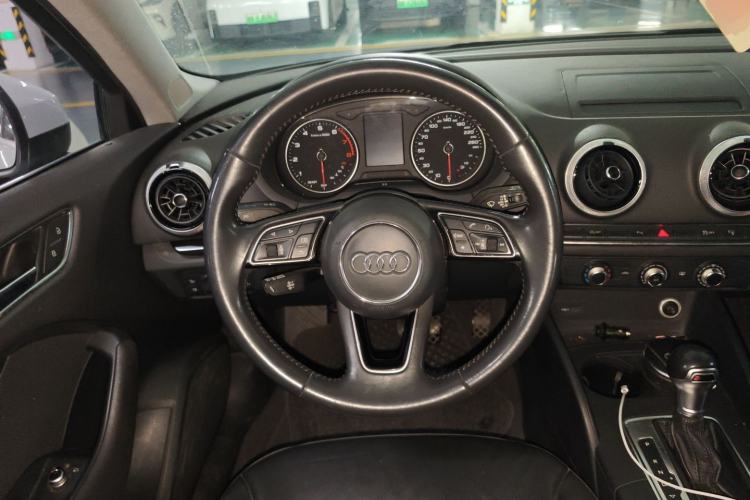 Used Audi A3 2017 Limousine 35 TFSI Fashion Model