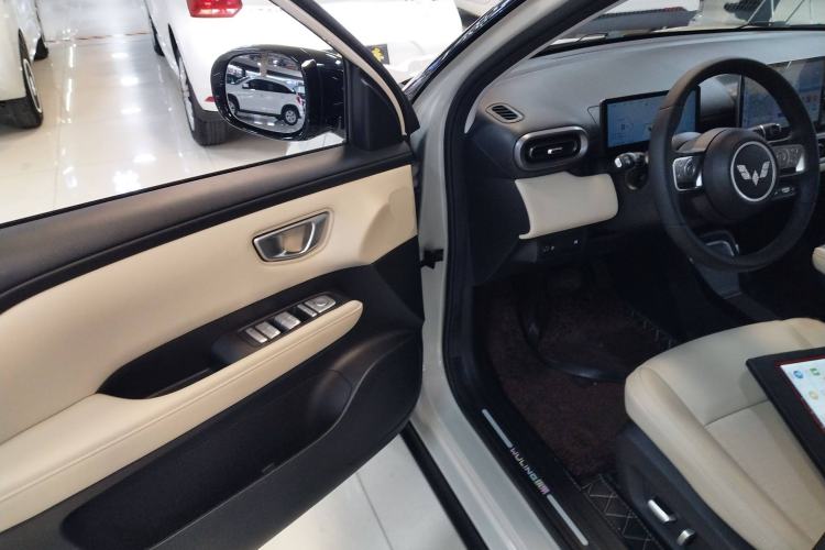 Used Wuling Bingo PLUS 2024 401 km Range 5-Seater Version
