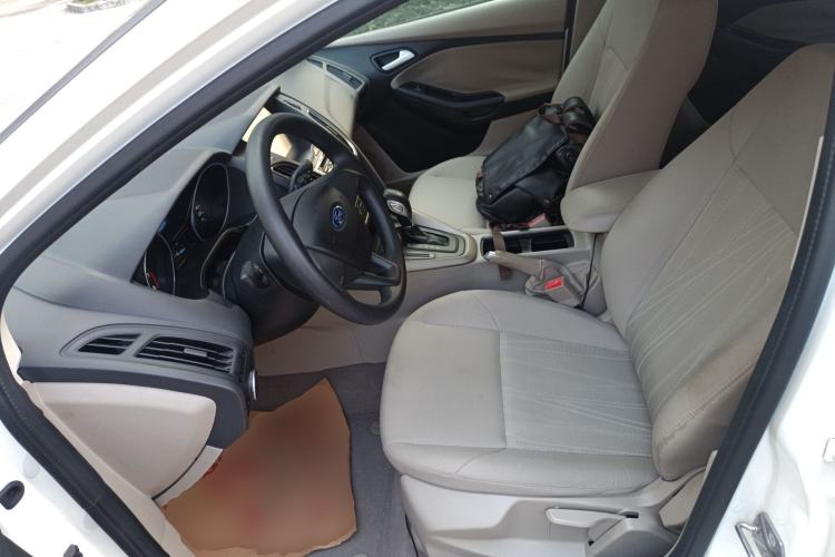 Used Ford Focus 2015 Sedan 1.6L Automatic Comfort Model