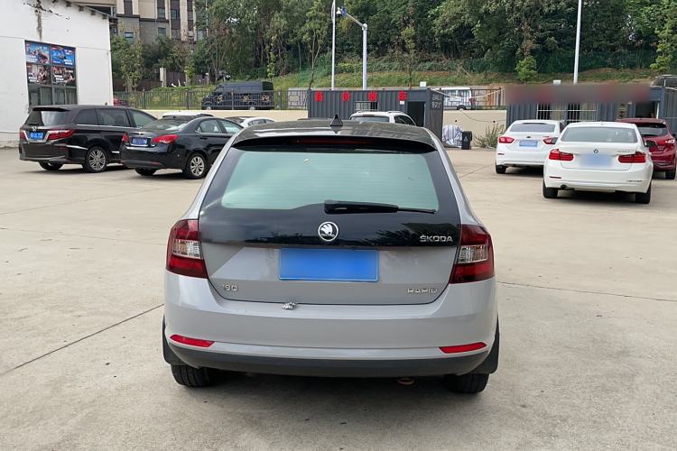 Used Skoda Rapid Spaceback 2016 1.6L Automatic Smart Drive Edition
