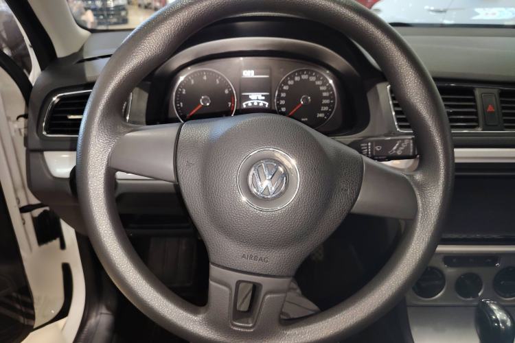 Used Volkswagen Gran Lavida 2013 1.4 TSI Automatic Comfort Model
