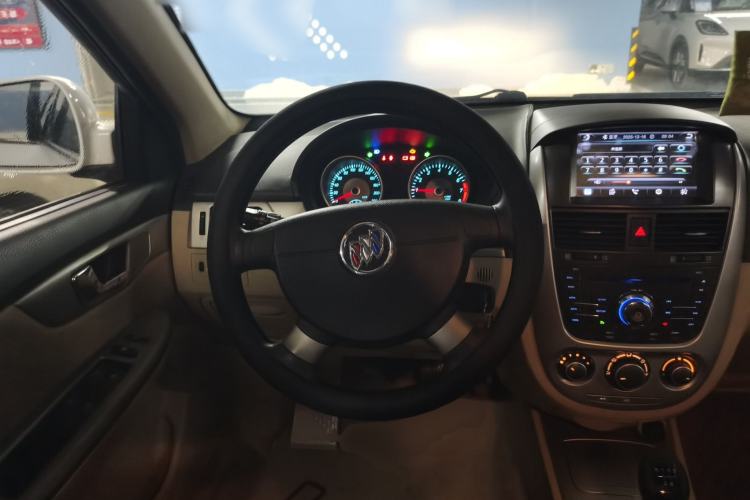 Used Buick Excelle 2013 1.5L Manual Classic Model
