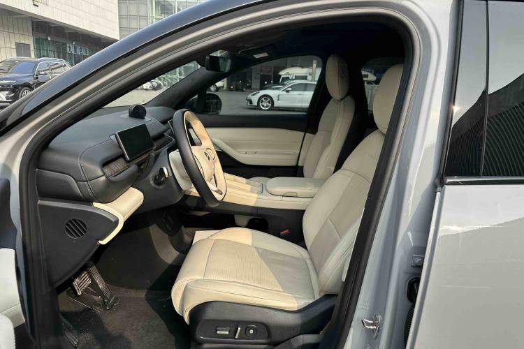 Used Nio ES6 2024 75 kWh
