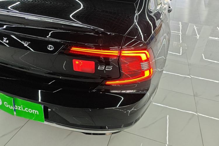 Used Volvo S90 2024 B5 Zhiyuan Luxury Edition
