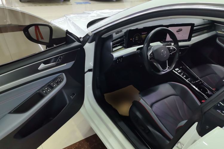 Used Volkswagen Lamando 2022 Lavida L 280TSI DSG Cool & Spicy Edition
