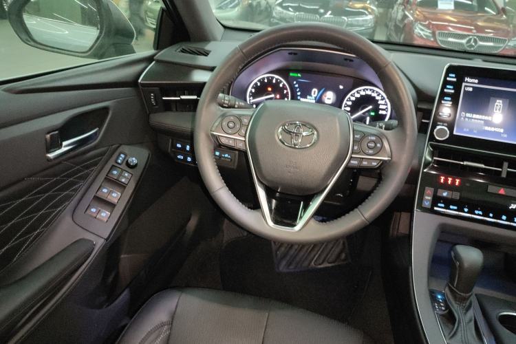 Used Toyota Avalon 2019 2.5L Touring Premium Version China VI Standard
