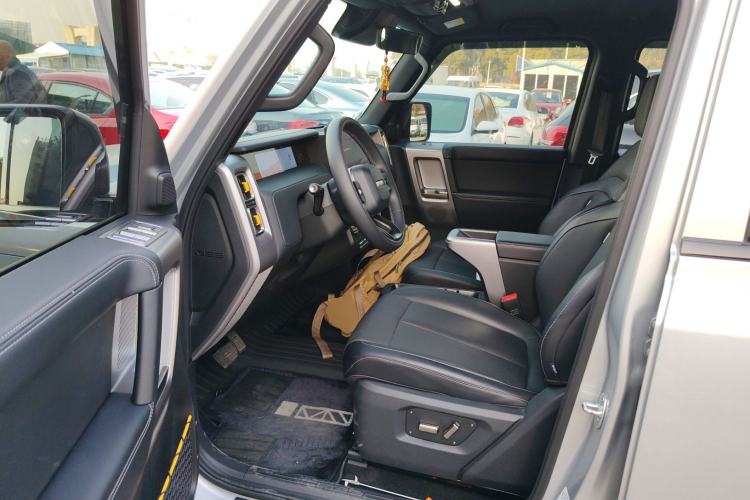 Used  V23 2025 501 Four-Wheel Drive Intelligent Driving Version