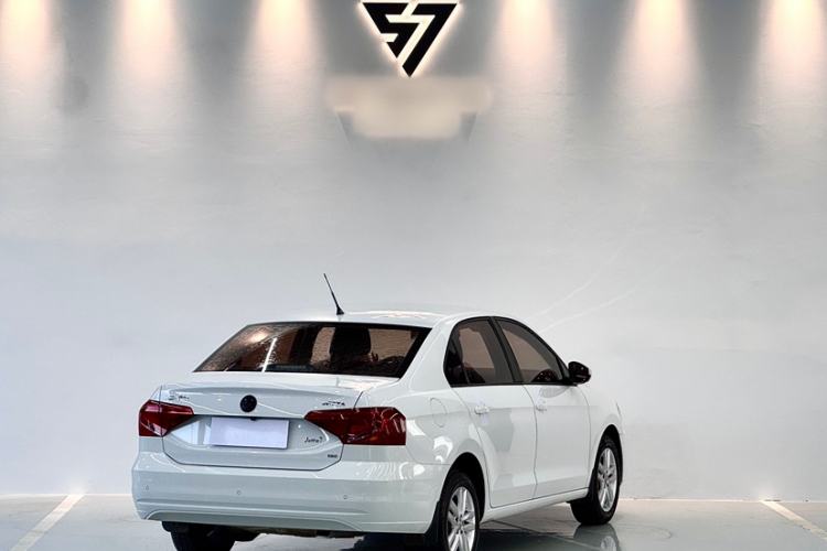 Used Volkswagen Jetta 2019 Dream Edition 1.5L Manual Fashion Version
