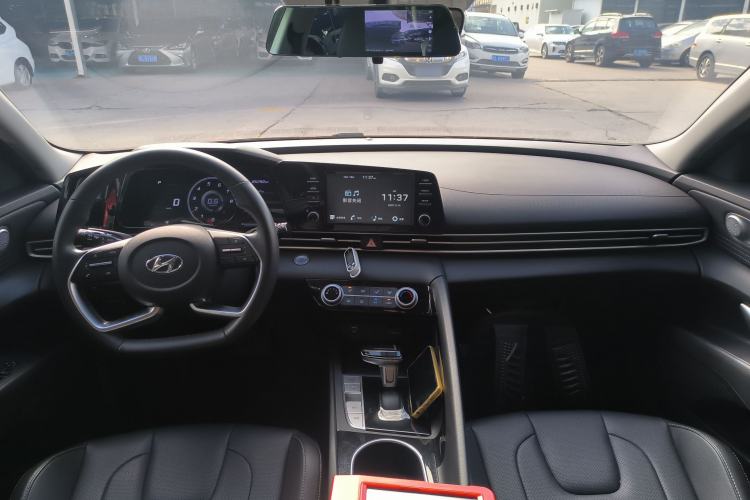 Used Hyundai Elantra 2021 1.5L CVT GLX Elite Edition
