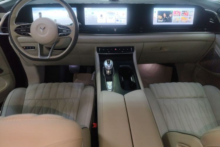 Used VOYAH Dream 2022 Low-Carbon Edition Dream+ Smart Enjoyment Package
