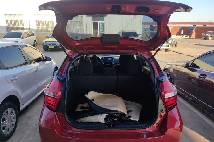 Used Toyota YARiS L 2019 1.5E CVT Dynamic Edition China VI compliant