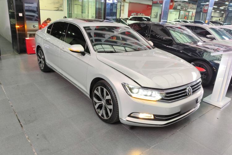 Used Volkswagen Magotan 2018 380TSI DSG Prestige Model
