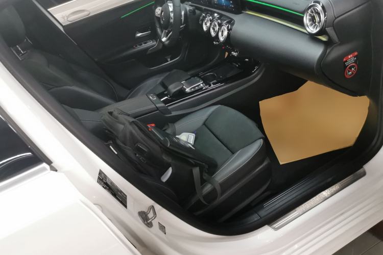 Used Mercedes-Benz A-Class 2022 Revised Version A 200 L Sport Sedan Fashionable Style