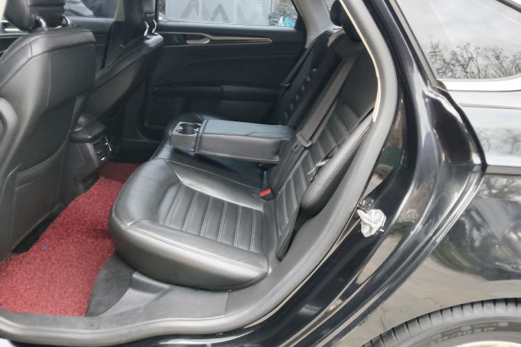 Used Ford Mondeo 2013 2.0L GTDi 200 Luxury Model
