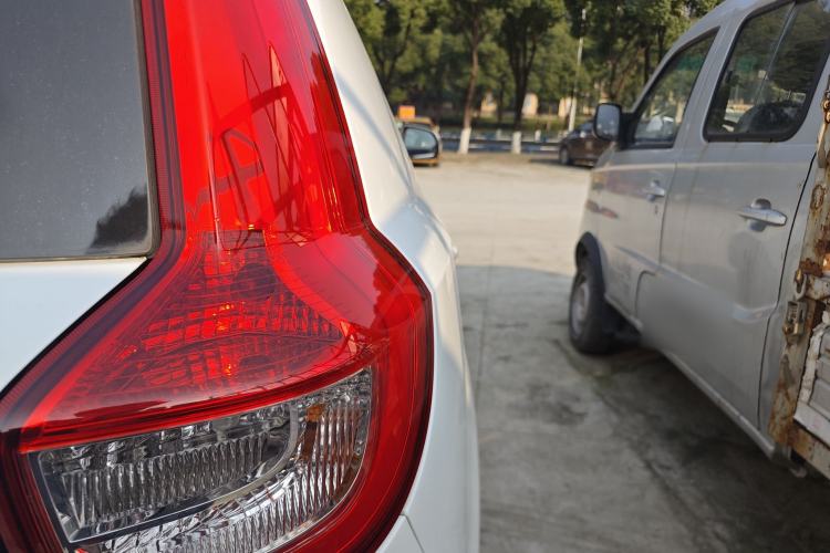 Used Geely Auto Vision X6 2016 1.8L Manual Luxury Edition