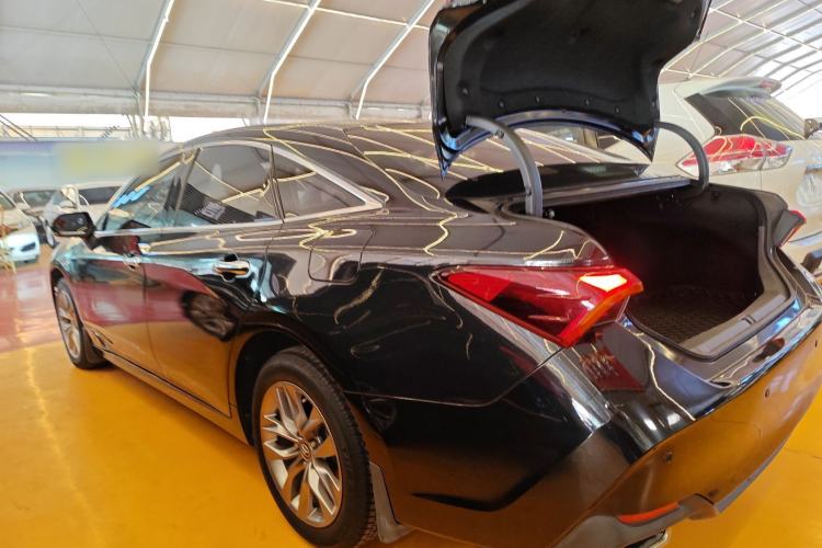 Used Toyota Avalon 2019 2.0L Luxury Edition China VI Standard
