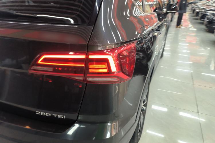 Used Volkswagen Tharu 2021 280TSI Two-Wheel-Drive Luxury Plus Edition